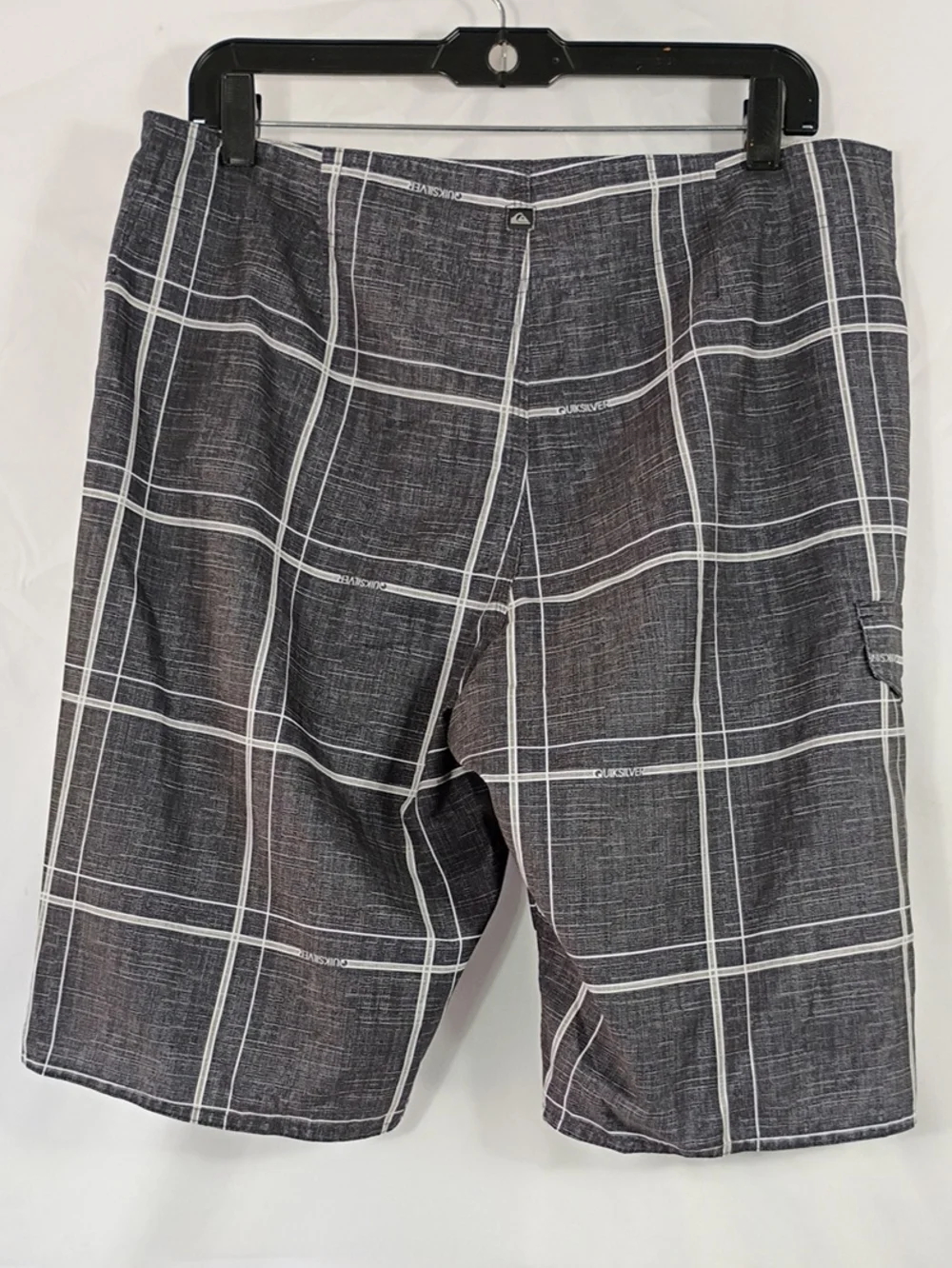 NWOT Quiksilver Men’s Black Plaid Boardshorts Size 34x21 Summer Swim